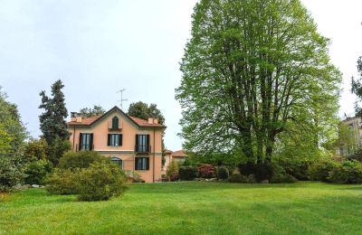 Historic Villa for sale Lisanza, Lombardy, Image 3/44