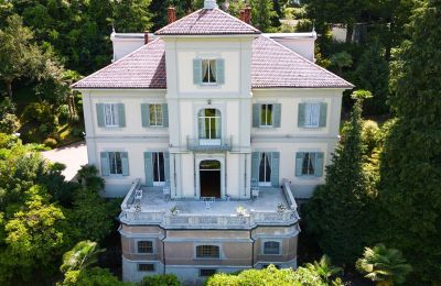 Historic Villa for sale 28838 Stresa, Piemont, Drone view