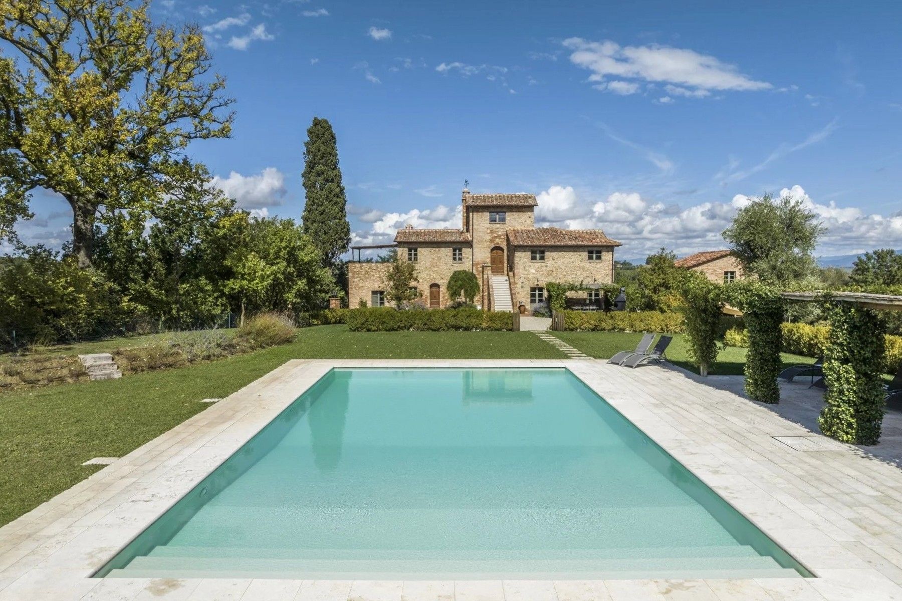 Photos Tuscan Estate with Panoramic Views in Montepulciano, 19th Century