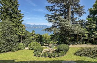 Castle Apartment for sale 28838 Stresa, Piemont, Palace Garden