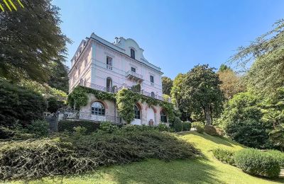 Character properties, Apartment in Villa Amalia in Stresa incl. lake view and private beach