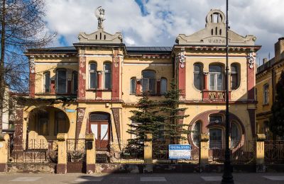 Character properties, Old Mansion in Poland: Willa Wanda in Piotrków Trybunalski