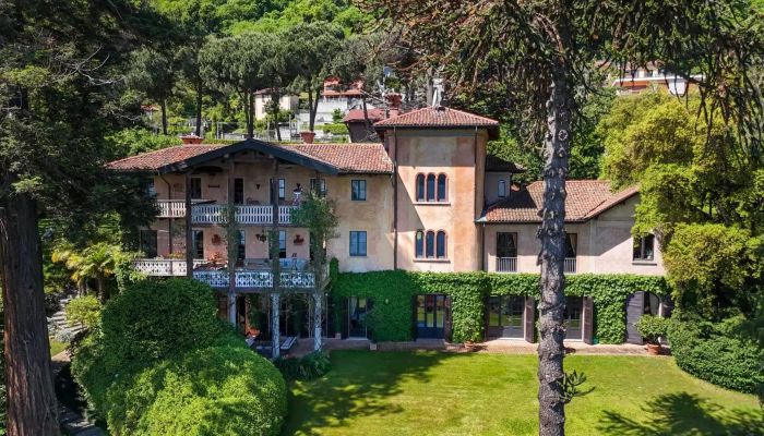 Historic Villa for sale Belgirate, Piemont,  Italy