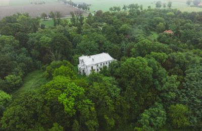 Castle Pobórz, Łódź Voivodeship