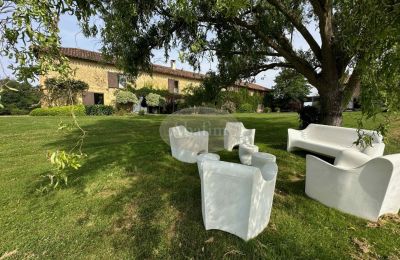 Historic property for sale Mirande, Occitania, Image 21/38