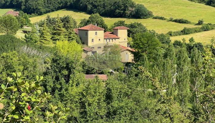 Historic property for sale Mirande, Occitania,  France