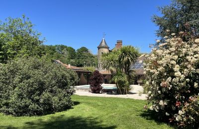 Character properties, Well-kept manor near Tarbes, Hautes-Pyrénées