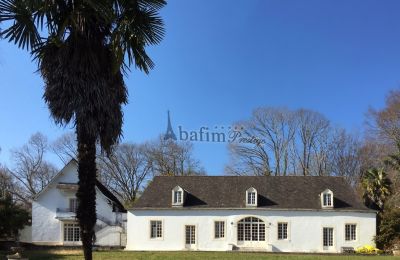 Castle for sale Pau, New Aquitaine, Outbuilding