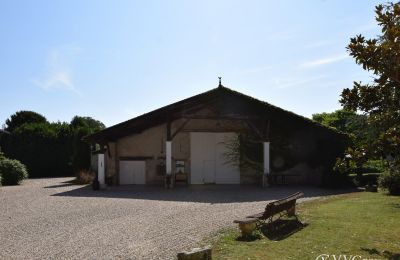 Manor House for sale Villeneuve-sur-Lot, New Aquitaine, Outbuilding