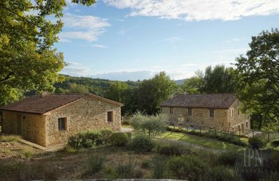 Farmhouse for sale 06029 Valfabbrica, Umbria, Image 16/49