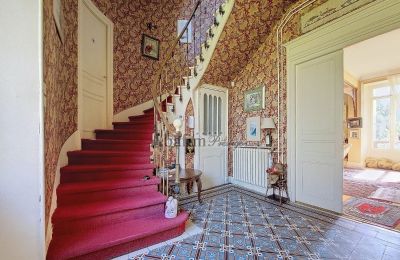 Historic Villa for sale Bagnères-de-Bigorre, Occitania, Entrance Hall