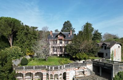 Character properties, Period mansion at the foot of the Vallon du Salut