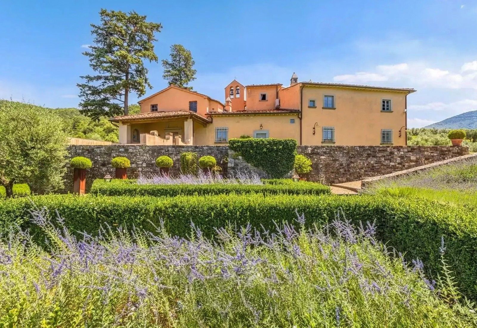 Photos Luxury 16th century country estate above Firenze