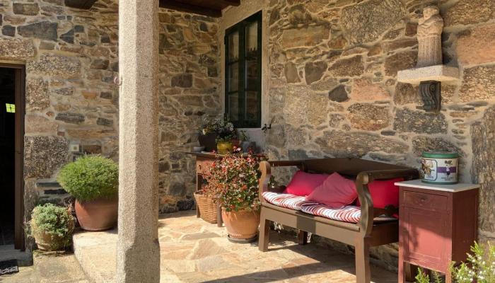 Country home for sale Melide, Galicia,  Spain