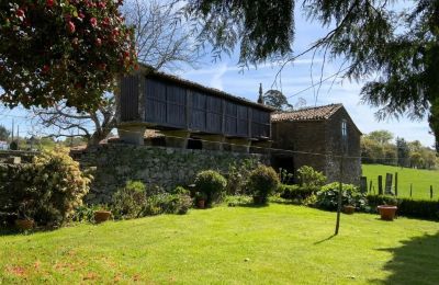 Farmhouse for sale Melide, Cabazás, Galicia, Hórreo y cuadras