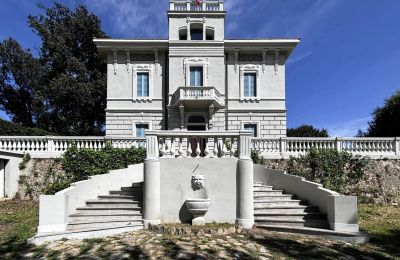 Historic Villa for sale Fauglia, Tuscany, Front view