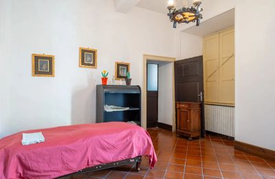 Historic Villa for sale Miasino, Piemont, Image 34/39