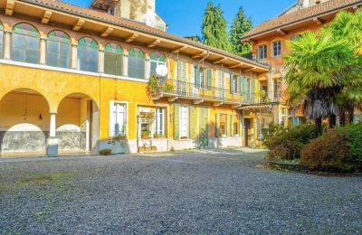 Historic Villa for sale Miasino, Piemont, Outbuilding