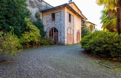 Historic Villa for sale Miasino, Piemont, Outbuilding