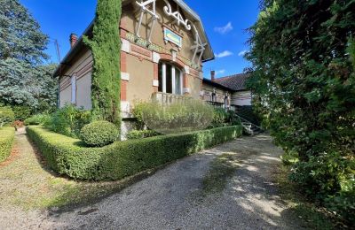 Historic Villa for sale Castres, Occitania, Image 2/19