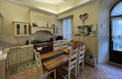 Historic Villa for sale Italy, Image 11/48