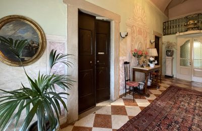 Historic Villa for sale Italy, Image 4/48