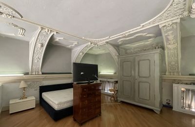 Historic Villa for sale Italy, Image 44/48