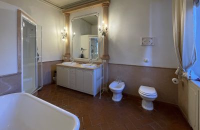 Historic Villa for sale Italy, Image 36/48