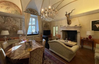 Historic Villa for sale Italy, Image 6/48