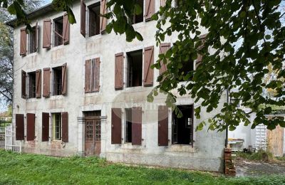 Historic property for sale Anères, Occitania, Image 30/34