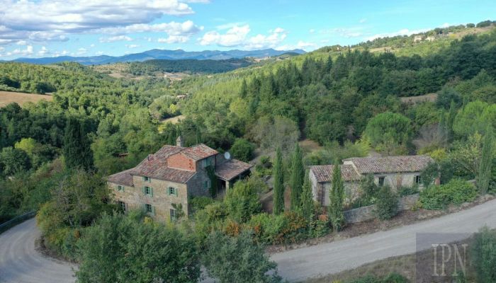 Country home for sale 06010 Monte Santa Maria Tiberina, Umbria,  Italy