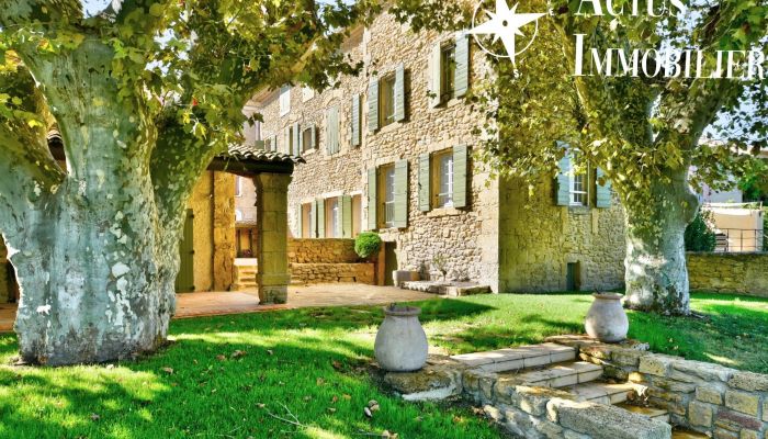 Historic property for sale Grans, Provence-Alpes-Côte d'Azur,  France