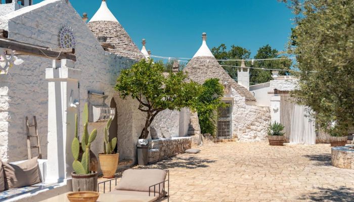 Trullo for sale Martina Franca, Apulia,  Italy