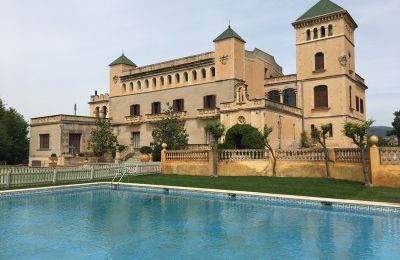 Castle for sale Santa Oliva, Catalonia, Image 2/17