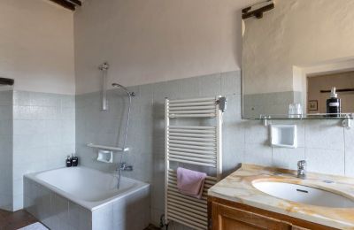 Country House for sale Castellina in Chianti, Tuscany, Bathroom