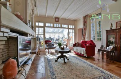 Historic Villa for sale Bussac-sur-Charente, New Aquitaine, Image 15/33