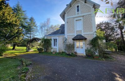 Historic Villa for sale Bussac-sur-Charente, New Aquitaine, Image 33/33