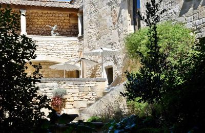 Castle for sale Uzès, Occitania, Image 18/45