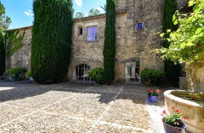 Manor House for sale Uzès, Occitania, Courtyard