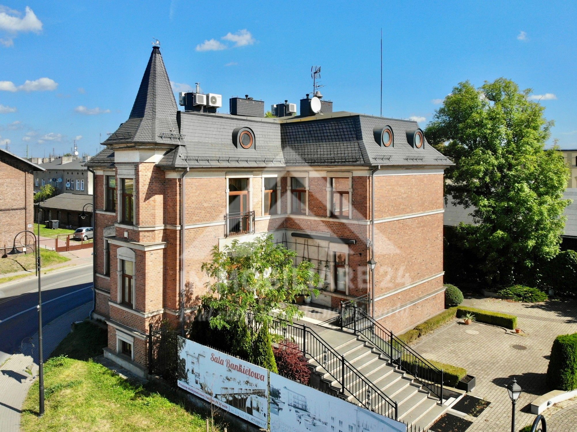 Photos Radomsko: Manufacturer's villa in the centre of Poland