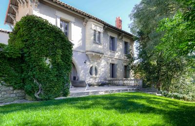 Historic Villa for sale Uzès, Occitania, Exterior View