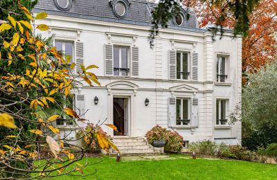 Historic Villa for sale Ville-d'Avray, Ile-de-France, Front view