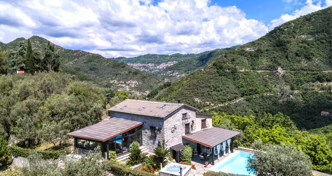 Photos Country home in the mountains near Portofino