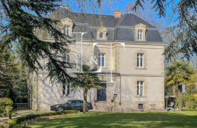 Historic Villa for sale Challans, Pays de la Loire, Image 5/21