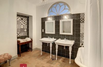 Castle for sale 31000 Toulouse, Occitania, Bathroom