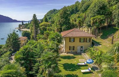 Historic Villa for sale 28824 Oggebbio, Piemont, Image 2/35
