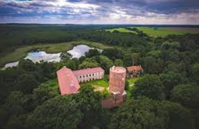 Medieval Castle for sale Swobnica, West Pomeranian Voivodeship, Drohnenbild