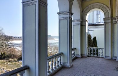 Castle for sale Lubstów, Pałac w Lubstowie, Greater Poland Voivodeship, Loggia