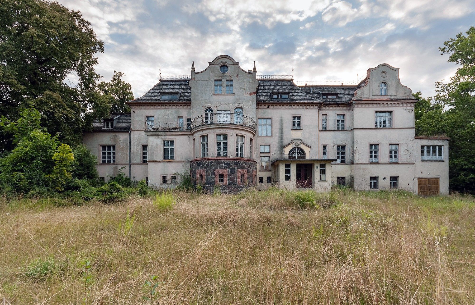 Photos Manor in Bronów, Lower Silesia