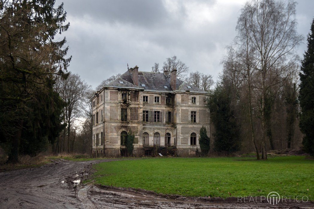 Country Estate in Montonvillers, Montonvillers